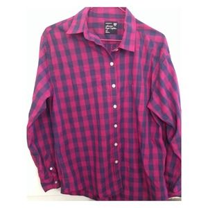 American Eagle plaid button-up shirt