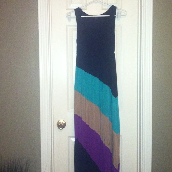 Color Blocked Maxi Dress