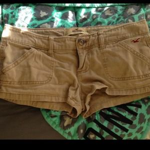 Hollister tan shorts!