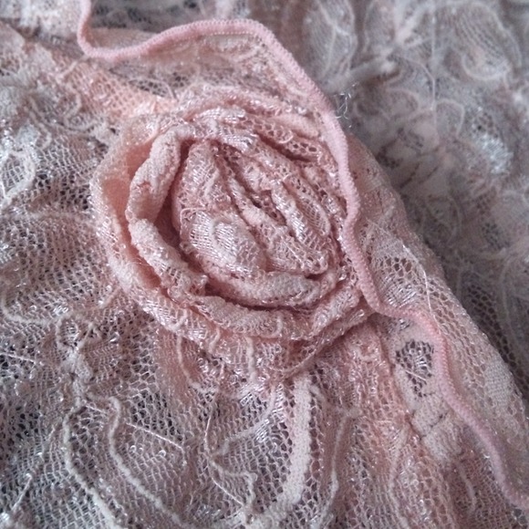 Lace Vest - Picture 2 of 3