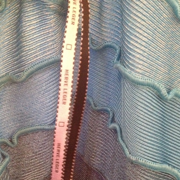 🚫SOLD🚫AUTHENTIC Hervé Léger Ombré Dress - Picture 4 of 4