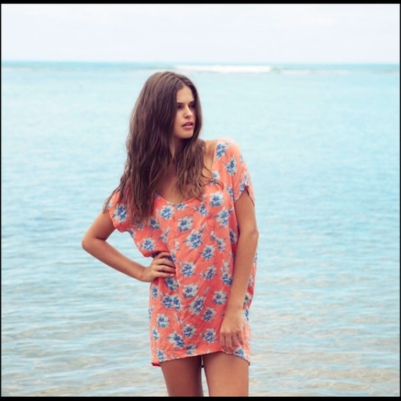 LOOKING FOR Acacia Swimwear lanai dress in Thai, L