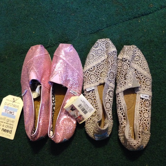 Both BRAND NEW Toms