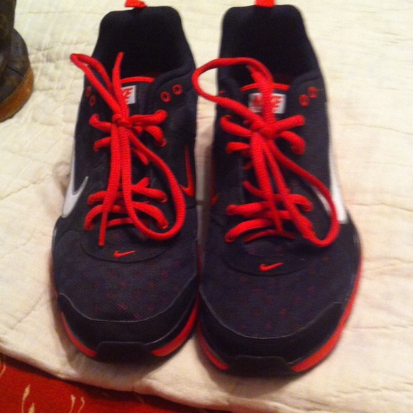 Nike flex TR... Like new... Worn 1 time