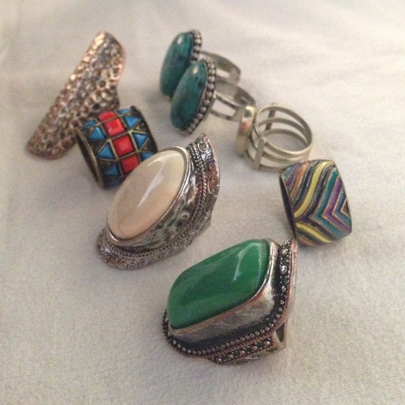 RINGS ON RINGS ON RINGS 💍 - Picture 3 of 3