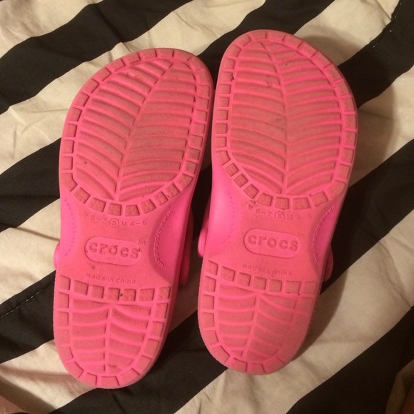 Pink crocs! - Picture 2 of 3