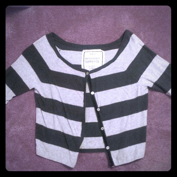 1/2 sleeve button down top