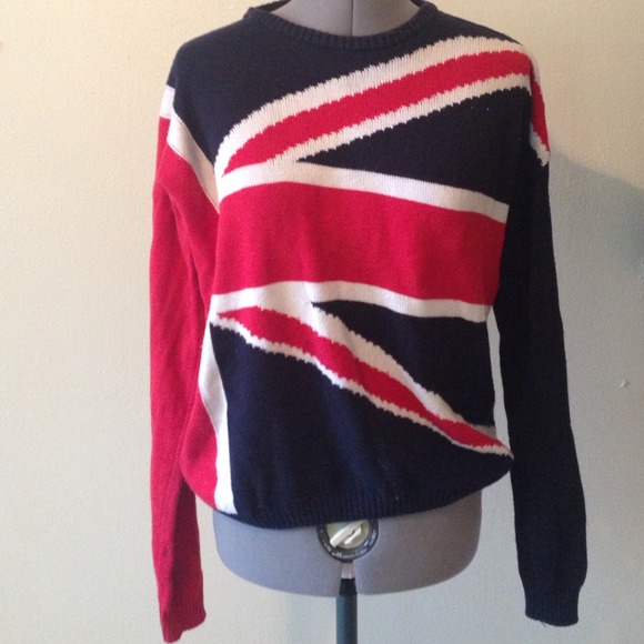 Brandy Melville British flag sweater