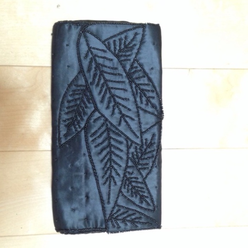 SOLD!! Like NWT Manolo Satin/Crystal Pump - Picture 5 of 8