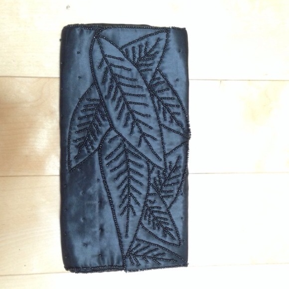 SOLD!! Like NWT Manolo Satin/Crystal Pump - Picture 5 of 8