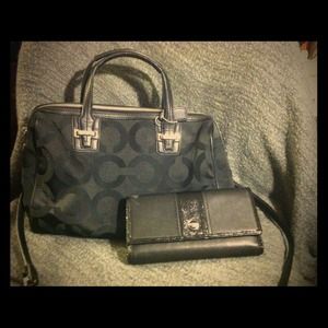 Brand new coach purse!! Willing to negotiate price