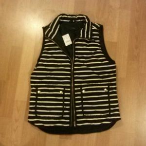 J.crew striped white and navy puffer vest. NWT