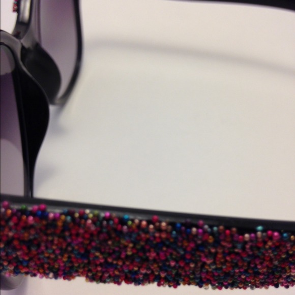 •Caviar Sunglasses• - Picture 3 of 3