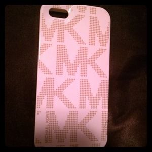 michael kors iphone 5 case