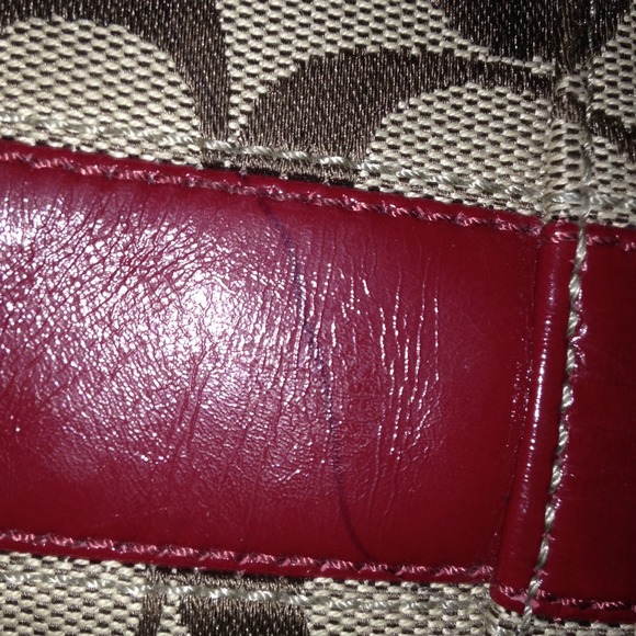 Coach - Picture 3 of 4