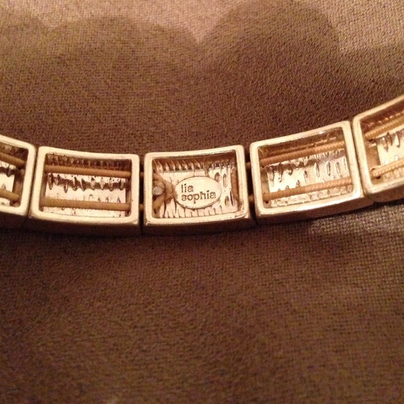 Turquoise and gold stretch bracelet - Picture 2 of 3