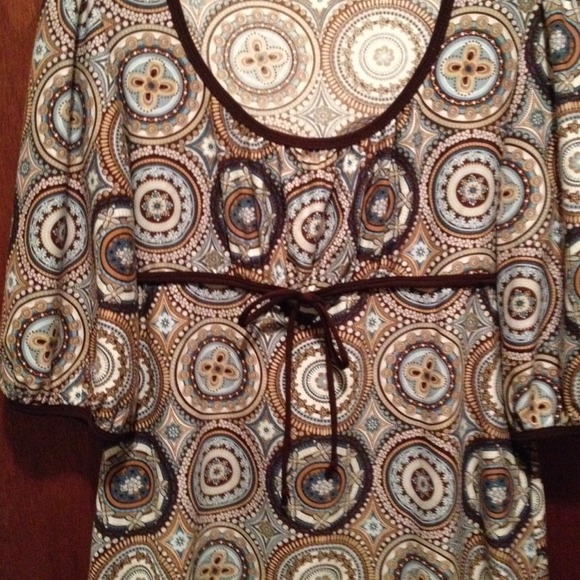 Ladies L/XL blouse from Dressbarn