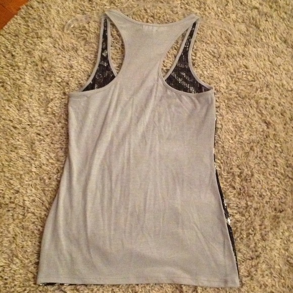 🎉Silver & black wet seal top🎉 - Picture 3 of 3