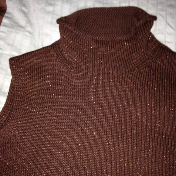 "GAP" DONATED - Picture 3 of 4