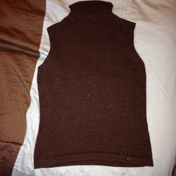 "GAP" DONATED - Picture 4 of 4