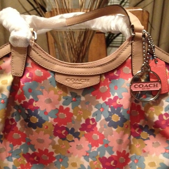 #102.  Signature Stripe Floral Print - Picture 4 of 4