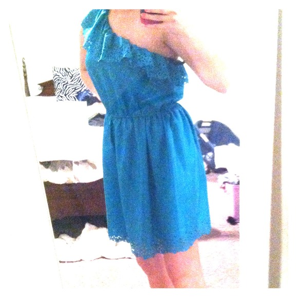 One shoulder dress - Picture 1 of 3