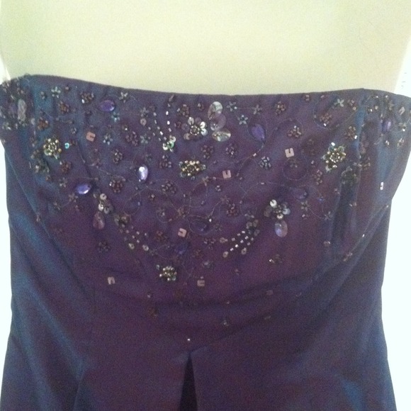 Prom Dress - Picture 2 of 4