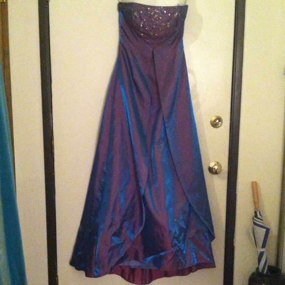Prom Dress - Picture 3 of 4