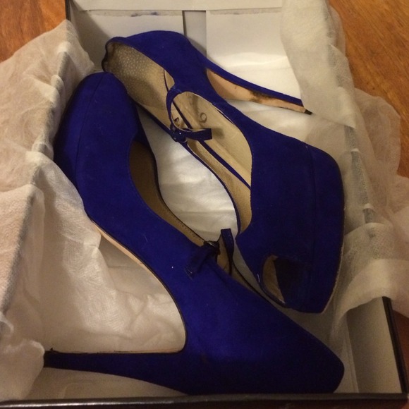 Boutique 9 (Nine West) Mary Janes - Picture 4 of 4