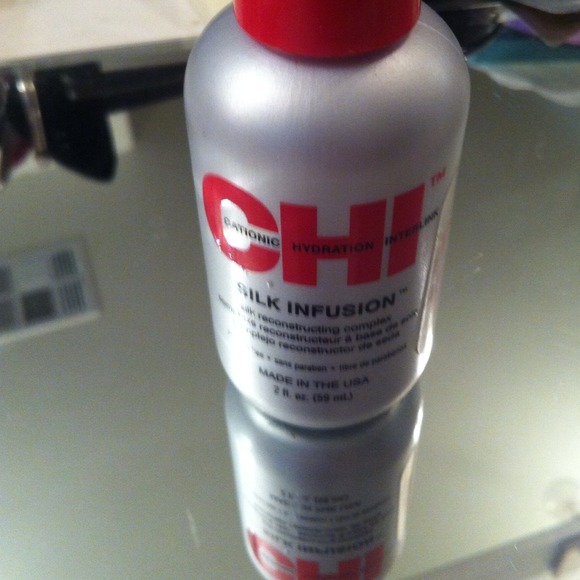 ✨SOLD✨SOLD✨CHI SILK INFUSION HAIR CARE 2 fl oz - Picture 2 of 4