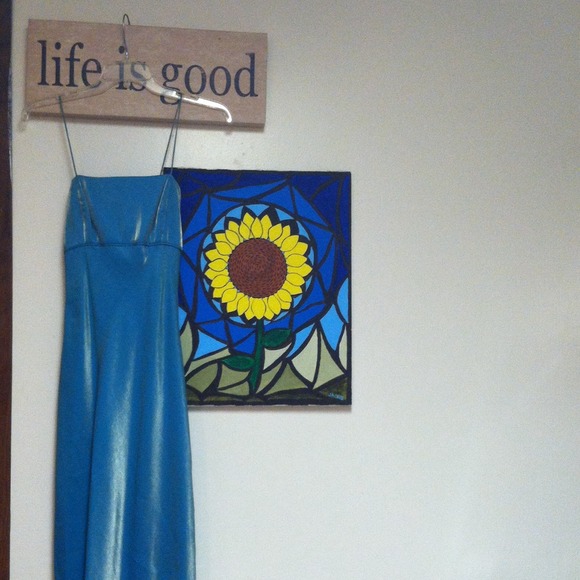 Prom Dress - Picture 2 of 4