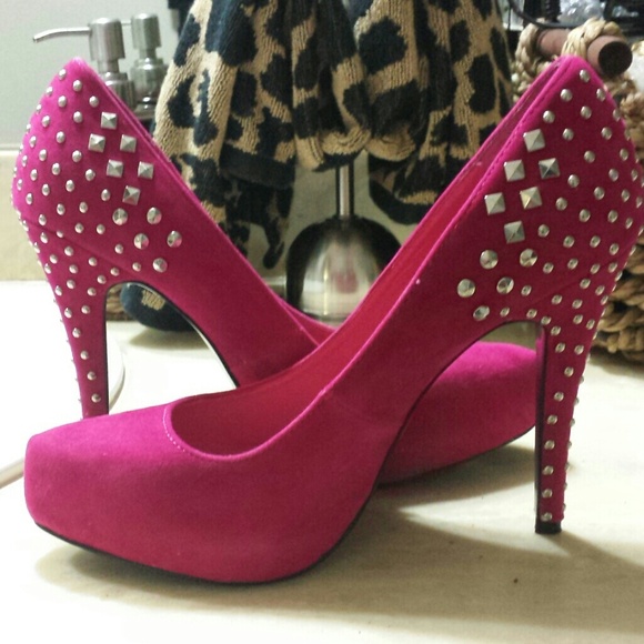 Like new heels
