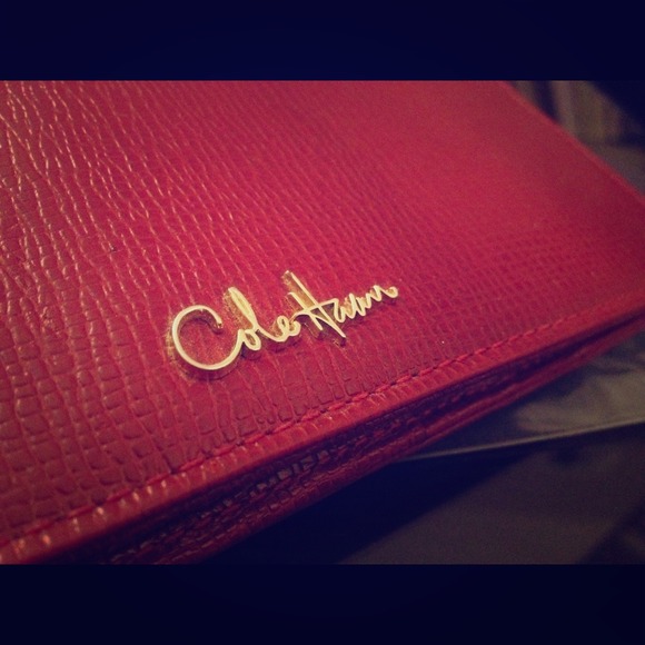 ❌SOLD❌ Cole Haan Long Bi-Fold Wallet