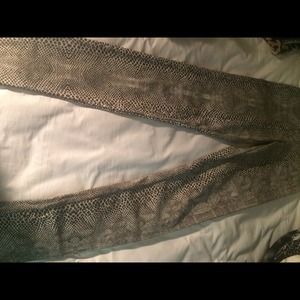 Reptile skin pattern leggings!