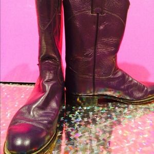 ❤️❤️HOST PICK❤️❤️ PURPLE JUSTIN BOOTS !!!