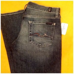 NEW!!! 7 FOR ALL MANKIND JEANS ❤ SIZE 28