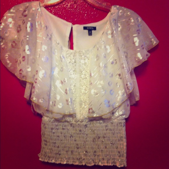 Blouse. New.