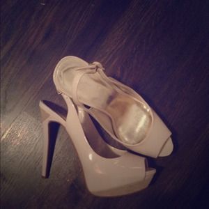 NEW Jessica Simpson heels
