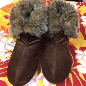 Velvet Brown Fur Booties NWOT