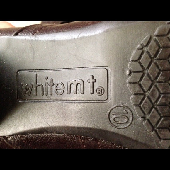 Boot - Picture 2 of 2