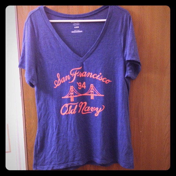 Old navy tee