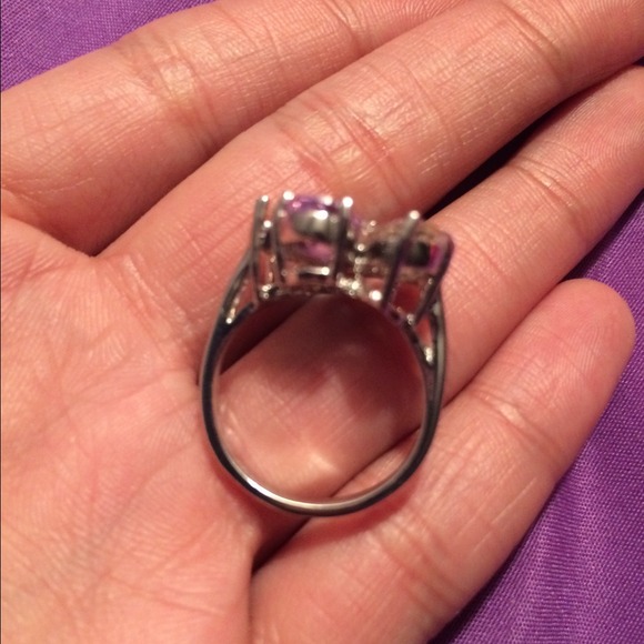 Flower ring - Picture 3 of 4