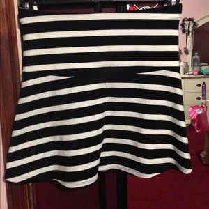 Express skirt