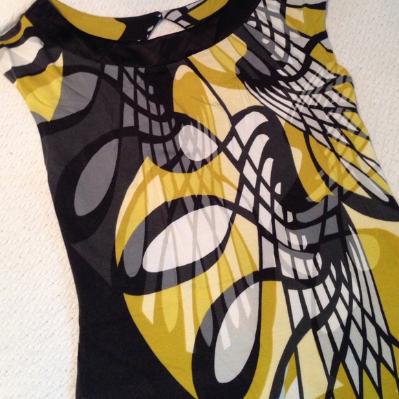 🎉HP🎉 Printed top from Express