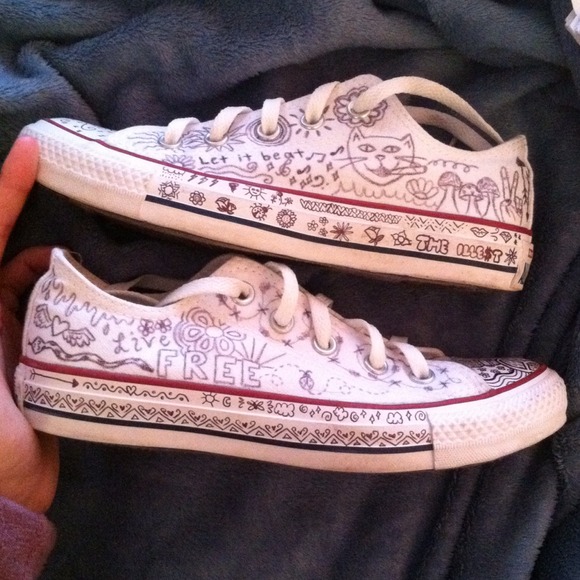 converse - Picture 3 of 4