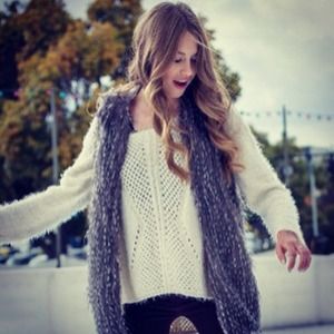 THIS WEEKEND SALE ONLY, NO OFFERS!!! LOWEST PRICE!