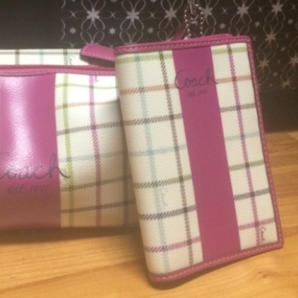 Coach wallet