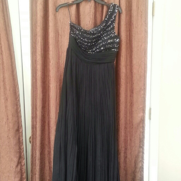 Black evening gown - Picture 1 of 1