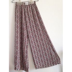 Brandy Melville Pants - BUNDLE brandy pants, bracelet, and love pillow Brandy Melville Pants - BUNDLE brandy pants, bracelet, and love pillow
