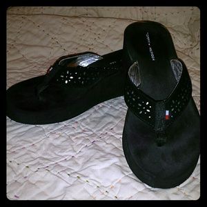 Tommy flip flops READY FOR @shell143